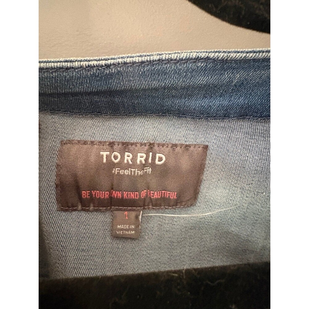 Torrid size 1 crop Jean jacket y2k - Picture 2 of 5